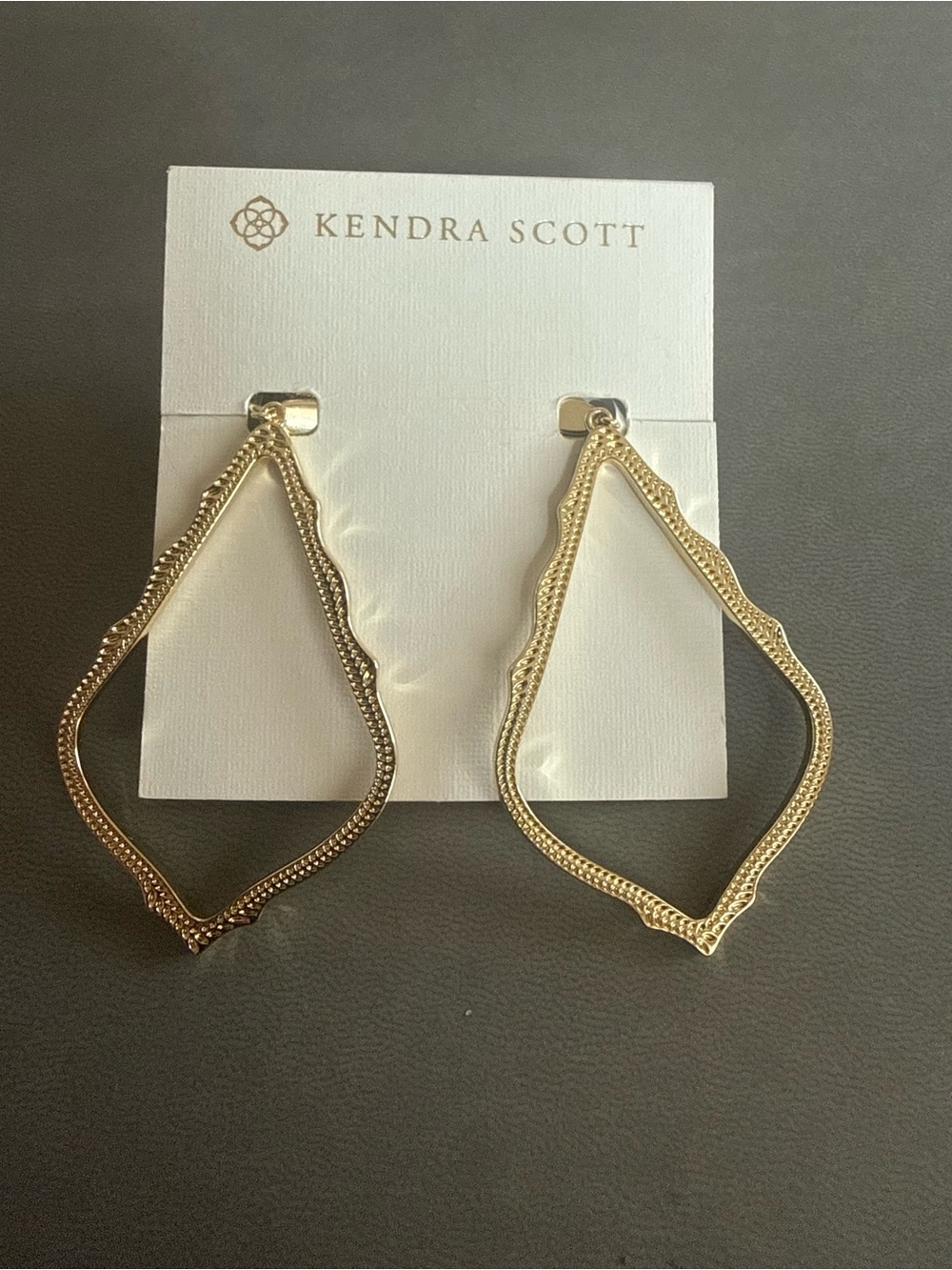 Kendra Scott Gold “Sophee clip” Textured Openwork Drop Earrings NWT
